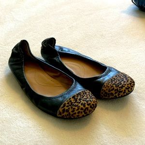 TAHARI Leopard and Black Ballet Flats